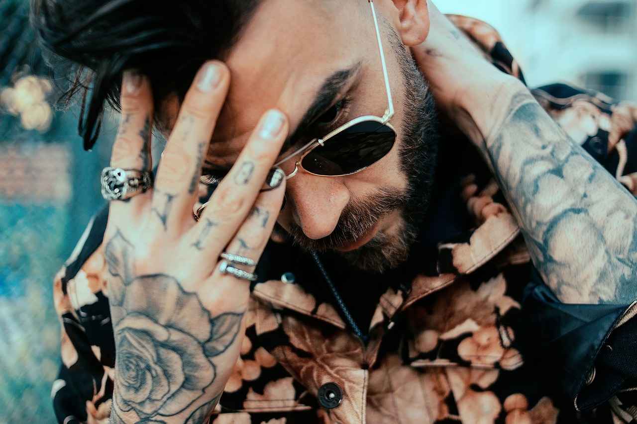 How to Style a Kimono Jacket for Men 2 Choosing the Right Fabric