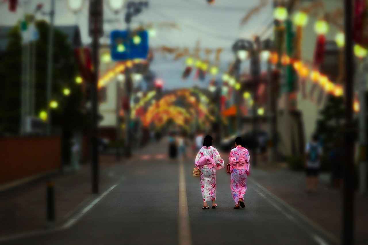 How to Wear a Kimono Shirt for Casual and Chic Outfits 6 Conclusion: Embracing the Kimono Shirt