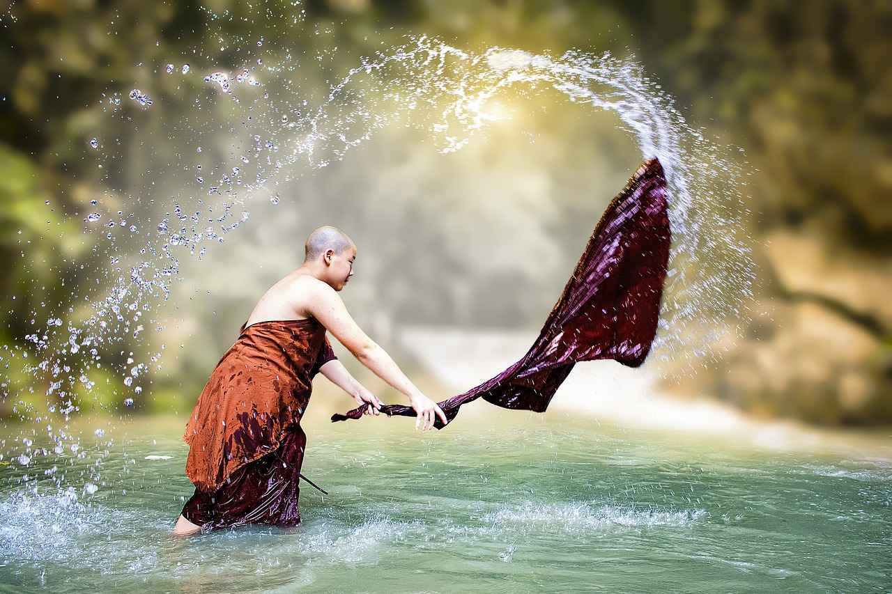 What is a Kimono Robe?