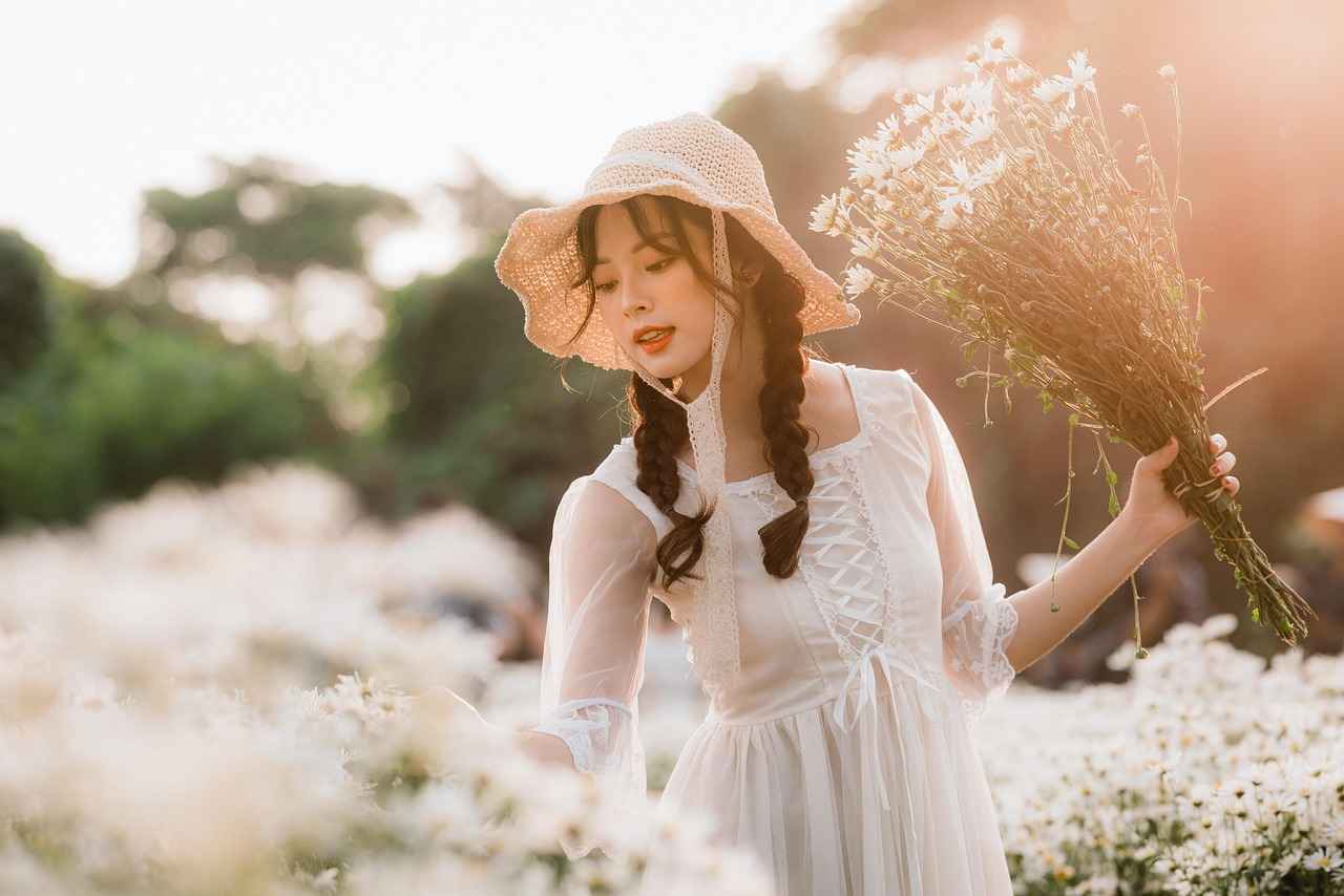 What’s the Secret to Looking Great in a White Guy in Kimono Outfit? 3 Accessorizing Your Kimono