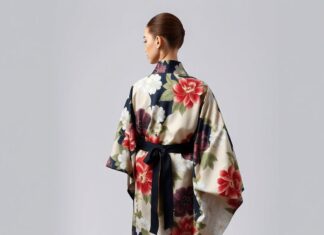 The Intersection of Art and Fashion: A Modern Kimono Revolution The Intersection of Art and Fashion: A Contemporary Kimono Revolution