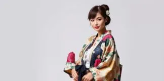 The Intersection of Technology and Fashion: A Modern Kimono Revolution The Intersection of Technology and Fashion: A Modern Kimono Revolution