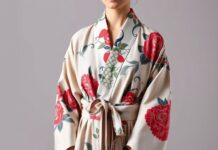 The Timeless Elegance of Kimonos: A Fashion Staple Through the Ages The Timeless Elegance of Kimonos: A Fashion Staple Through the Ages