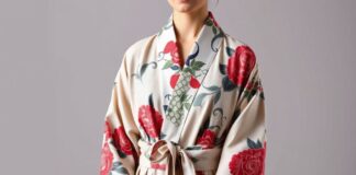 The Timeless Elegance of Kimonos: A Fashion Staple Through the Ages The Timeless Elegance of Kimonos: A Fashion Staple Through the Ages