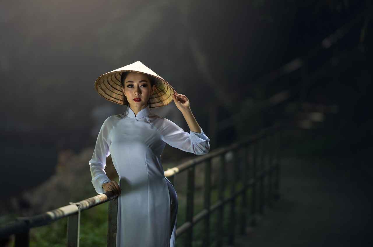 How to Style a Kimono Maxi Dress for Maximum Elegance