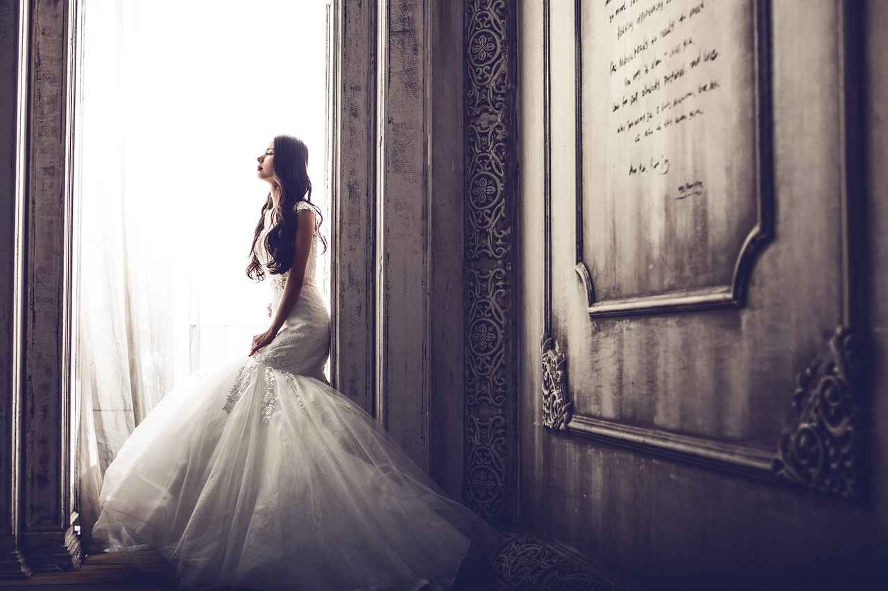 Kimono Wedding Dresses: How to Incorporate Tradition into Your Big Day