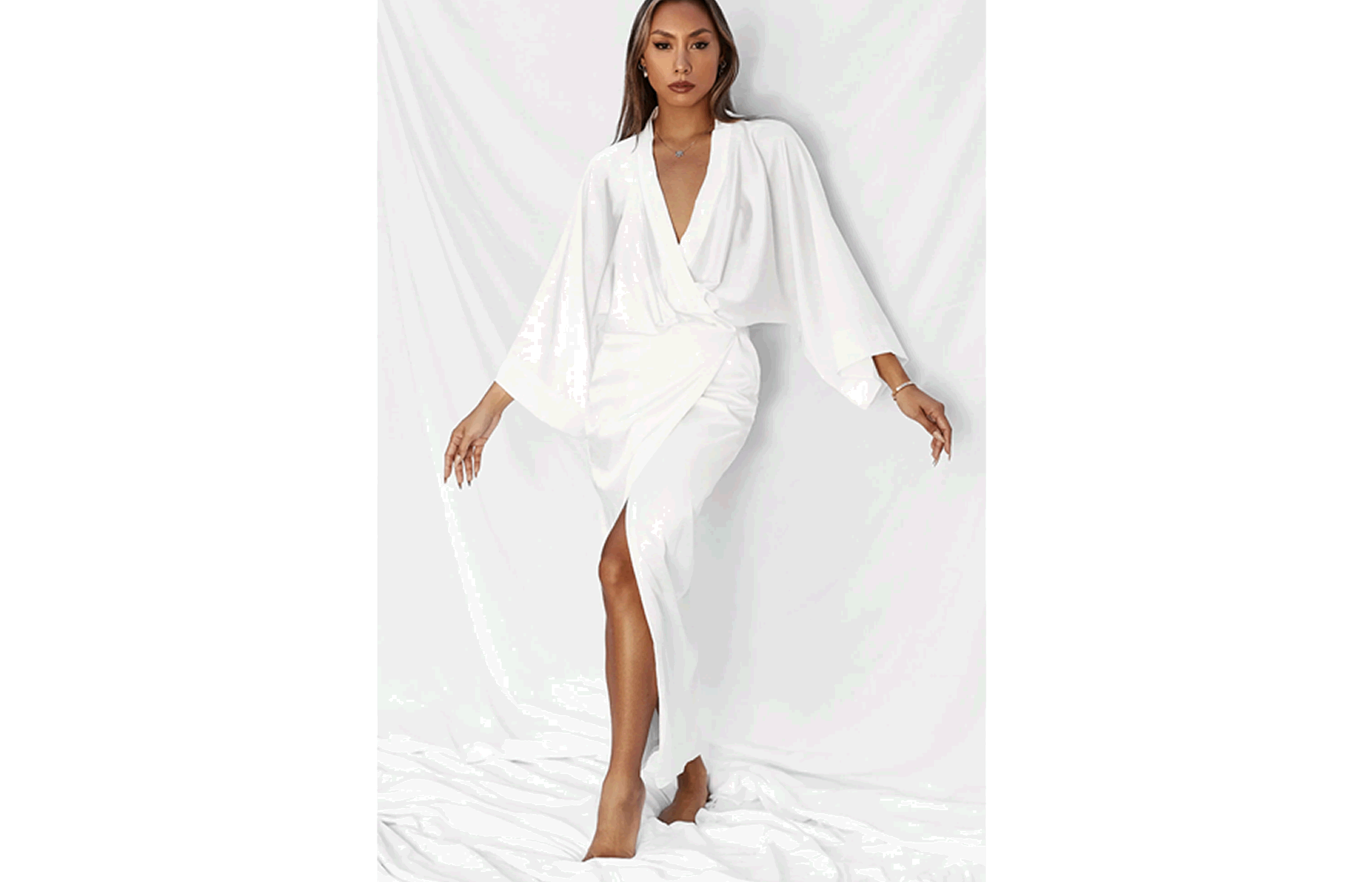 How to Rock a White Kimono and Stand Out in a Crowd